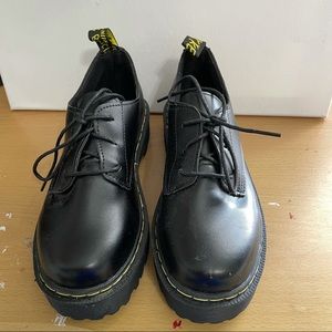 Dr.Martens Platform Lows
